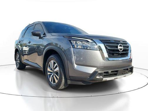 2024 Nissan Pathfinder SL 4WD