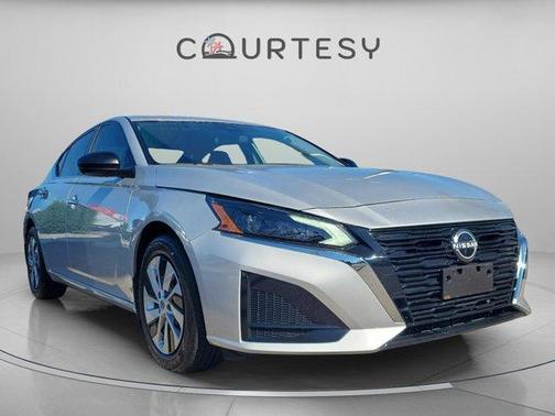 Brilliant Silver Metallic 2024 Nissan Altima 2.5 S