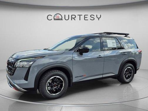 Boulder Gray Metallic 2026 Nissan Pathfinder Rock Creek