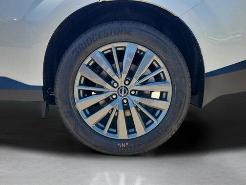 Everest White P 2026 Nissan Murano SL