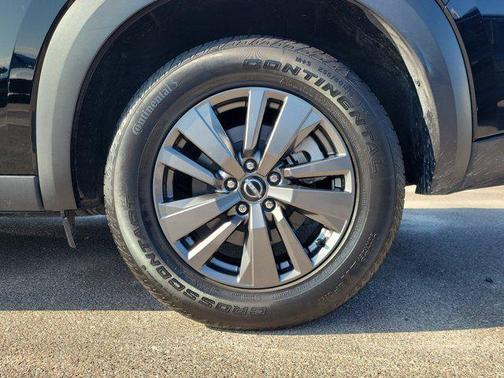 2022 Nissan Pathfinder S 2WD