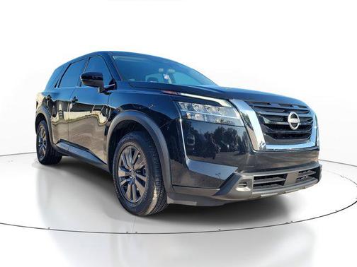 2022 Nissan Pathfinder S 2WD