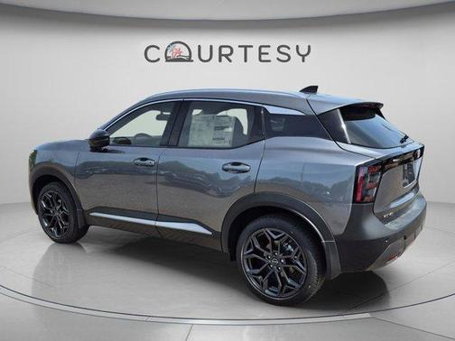 Gun Metallic 2026 Nissan Kicks SR