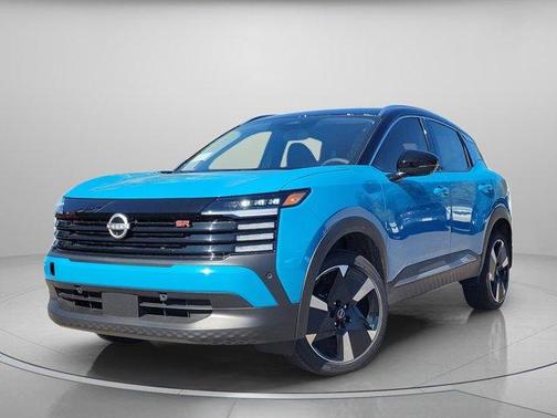 2t Ice Blk Roof 2026 Nissan Kicks SR