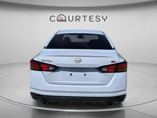 Gray Sky Pearl 2024 Nissan Altima 2.5 SR