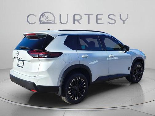 Pearl 2027 Nissan Rogue