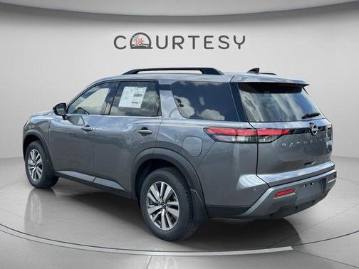 Gun Metallic 2026 Nissan Pathfinder SL