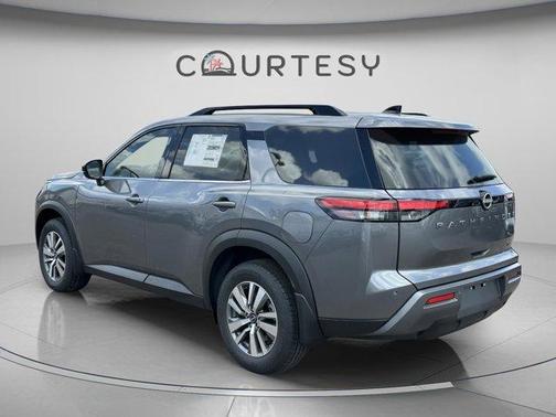 Gun Metallic 2026 Nissan Pathfinder SL