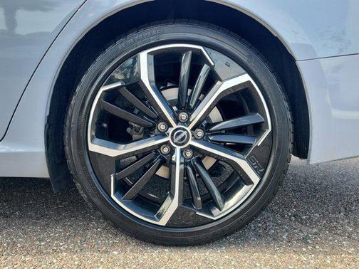 2023 Nissan Altima SR FWD