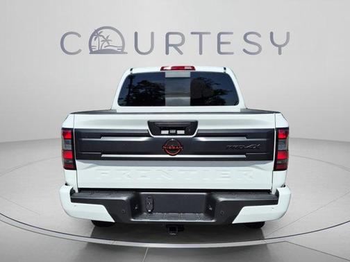 Glacier White 2026 Nissan Frontier PRO-4X