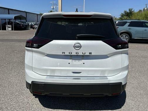 Everest White P 2026 Nissan Rogue SV