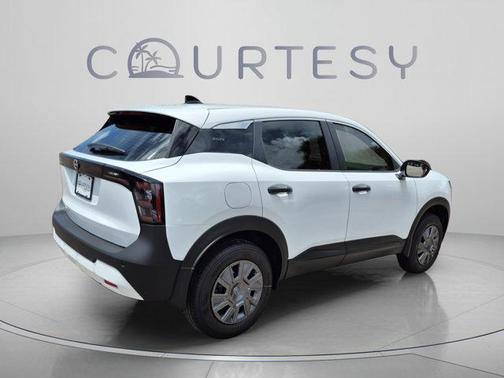 Fresh Powder 2026 Nissan Kicks S