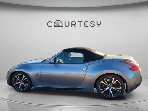 2018 Nissan 370Z Touring Sport