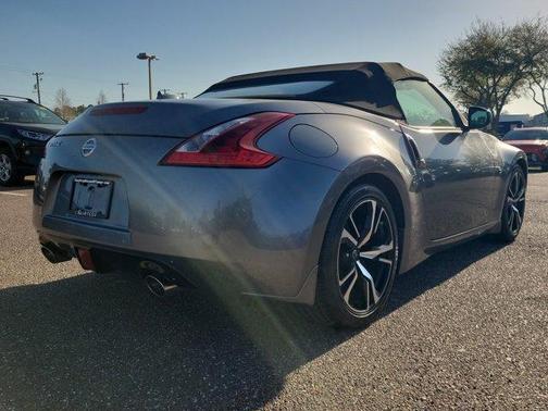 2018 Nissan 370Z Touring Sport