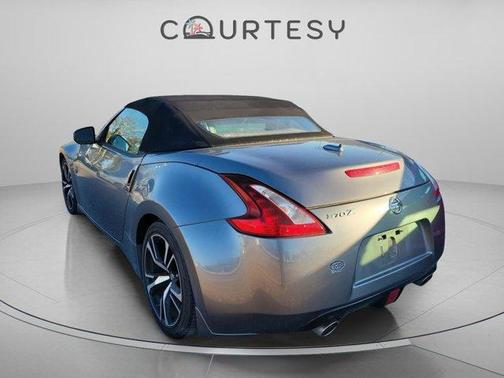 2018 Nissan 370Z Touring Sport