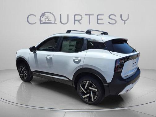 Fresh Powder 2026 Nissan Kicks SV