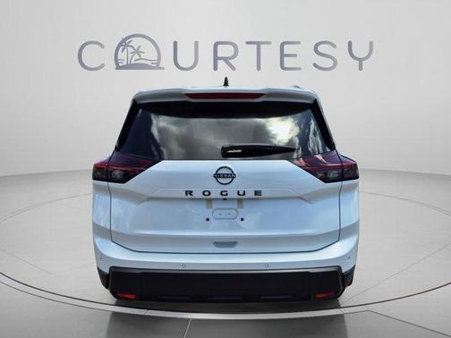 Everest White P 2026 Nissan Rogue Dark Armor