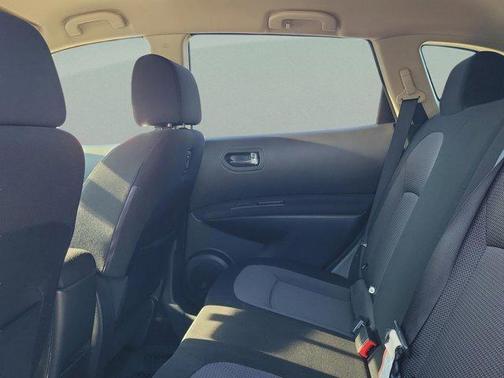 2011 Nissan Rogue SV