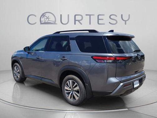 Gun Metallic 2026 Nissan Pathfinder SL