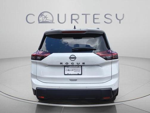 Everest White P 2026 Nissan Rogue Dark Armor