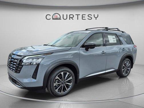Boulder Gray Metallic 2026 Nissan Pathfinder Platinum