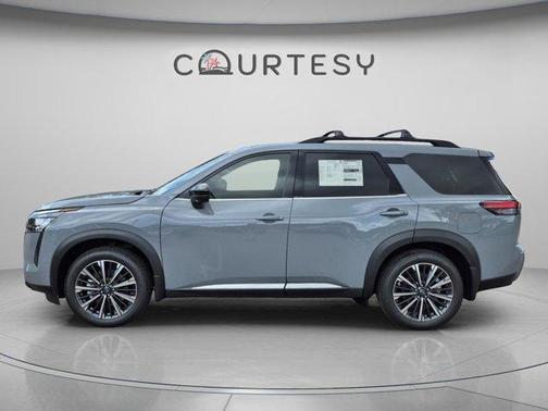 Boulder Gray Metallic 2026 Nissan Pathfinder Platinum
