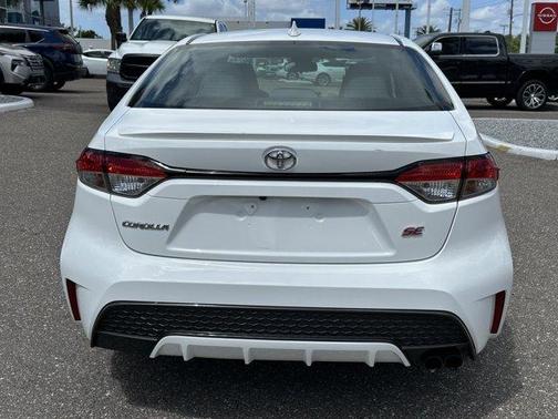 Super White 2020 Toyota Corolla SE