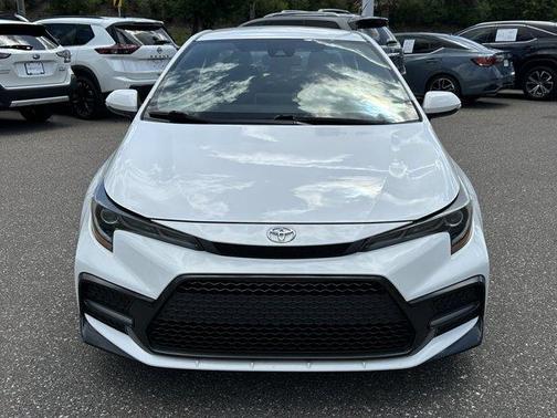 Super White 2020 Toyota Corolla SE