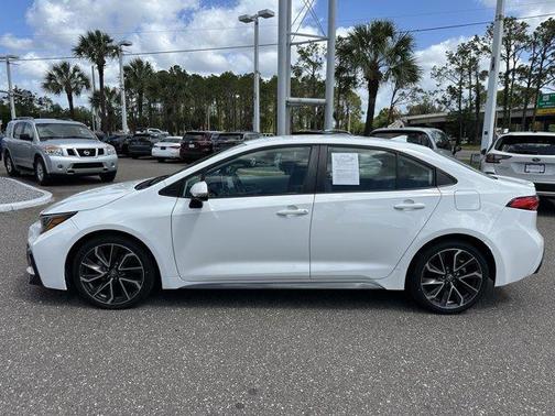 Super White 2020 Toyota Corolla SE