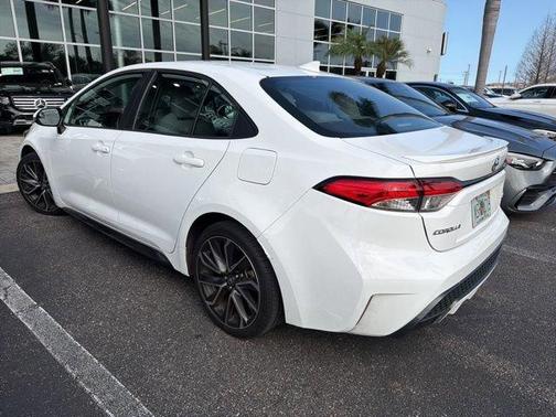 Super White 2020 Toyota Corolla SE