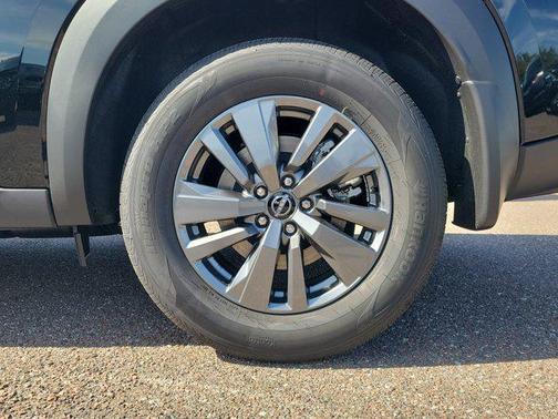 2025 Nissan Pathfinder S FWD