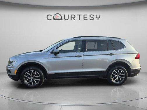 Pyrite Silver Metallic 2019 Volkswagen Tiguan 2.0T SE