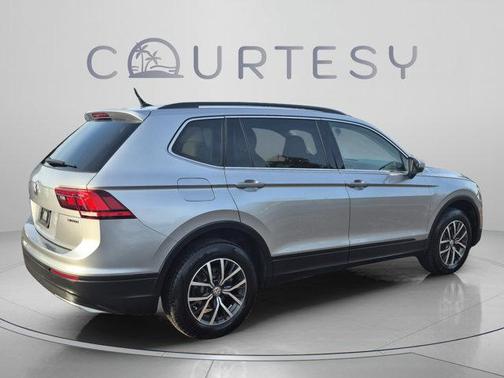 Pyrite Silver Metallic 2019 Volkswagen Tiguan 2.0T SE