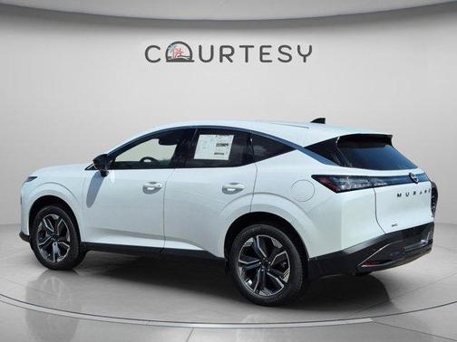 Everest White P 2026 Nissan Murano SL