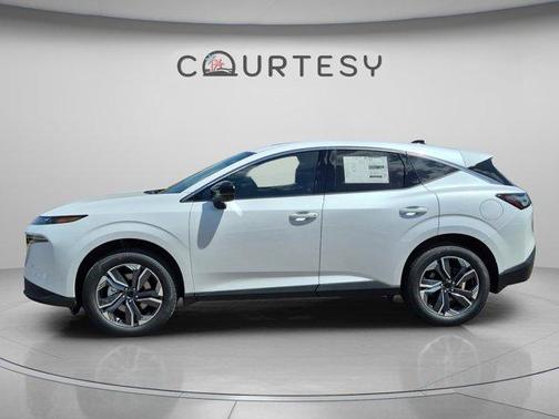 Everest White P 2026 Nissan Murano SL