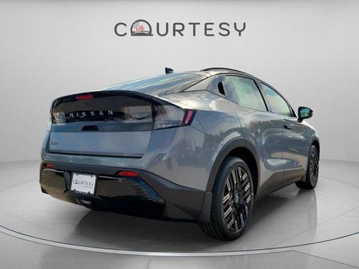 2026 Nissan Leaf PLAT+