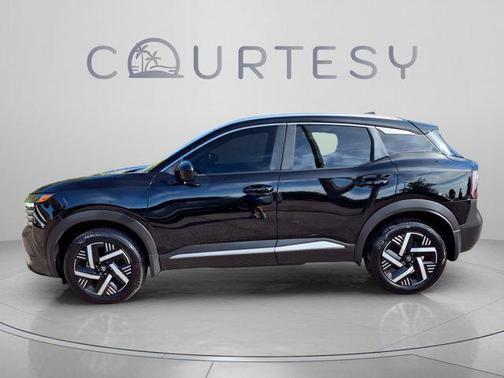 Super Black 2026 Nissan Kicks SV