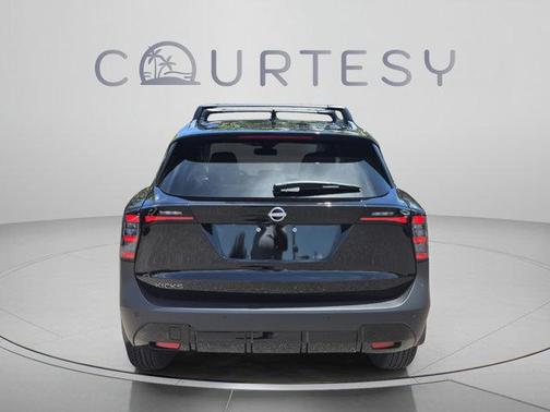 Super Black 2026 Nissan Kicks SV