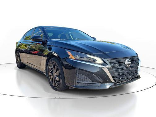 2023 Nissan Altima S FWD