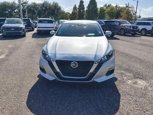 Brilliant Silver Metallic 2022 Nissan Altima 2.5 S