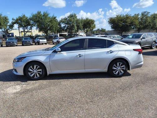Brilliant Silver Metallic 2022 Nissan Altima 2.5 S