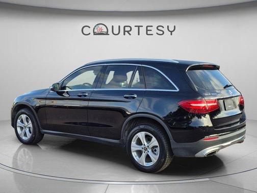 Black 2018 Mercedes-Benz GLC 300 Base