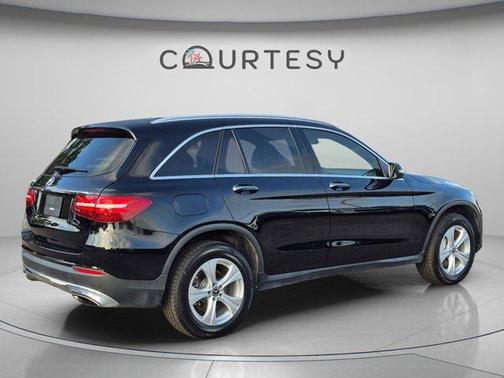 Black 2018 Mercedes-Benz GLC 300 Base