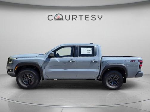 Boulder Gray Pearl 2026 Nissan Frontier PRO-4X
