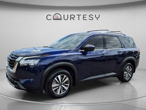 Deep Ocean Blue 2023 Nissan Pathfinder SL