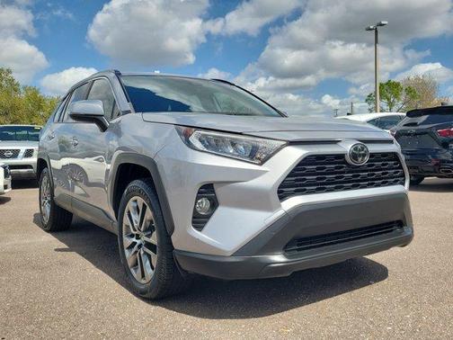 2019 Toyota RAV4 XLE Premium