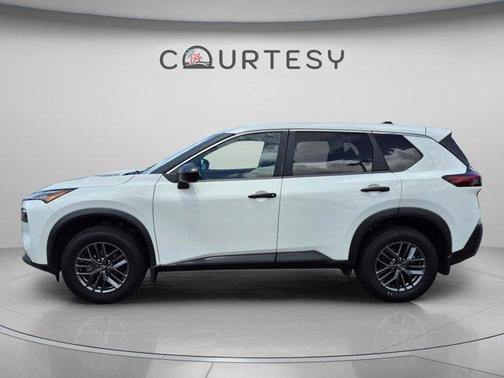 Glacier White 2023 Nissan Rogue S