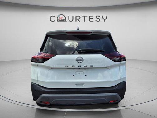 Glacier White 2023 Nissan Rogue S