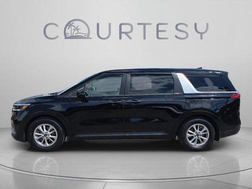 Aurora Black Pearl 2023 Kia Carnival LX