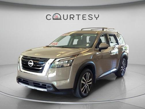 Baja Storm 2025 Nissan Pathfinder Platinum